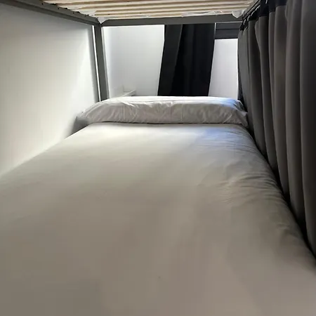 Отель Hostel Alicante 4*
