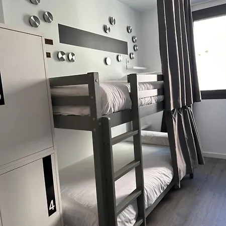 Hotel Hostel Alicante 4*