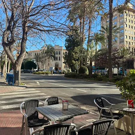 Hostel Alicante Hotel 4*